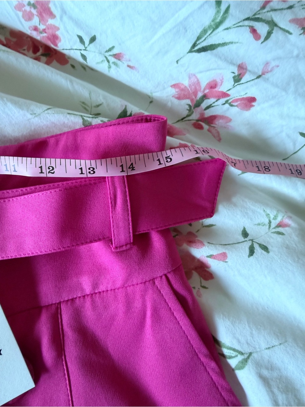 Julia Allert High-Waist Pink Belted Handkerchief Hem Shorts - Picture 8 of 9
